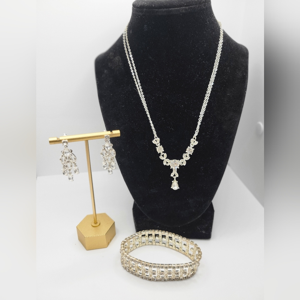 Vintage Wedding Costume Jewelry Set.